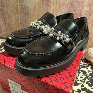 Elegant Black Loafers with Pearl Detailing